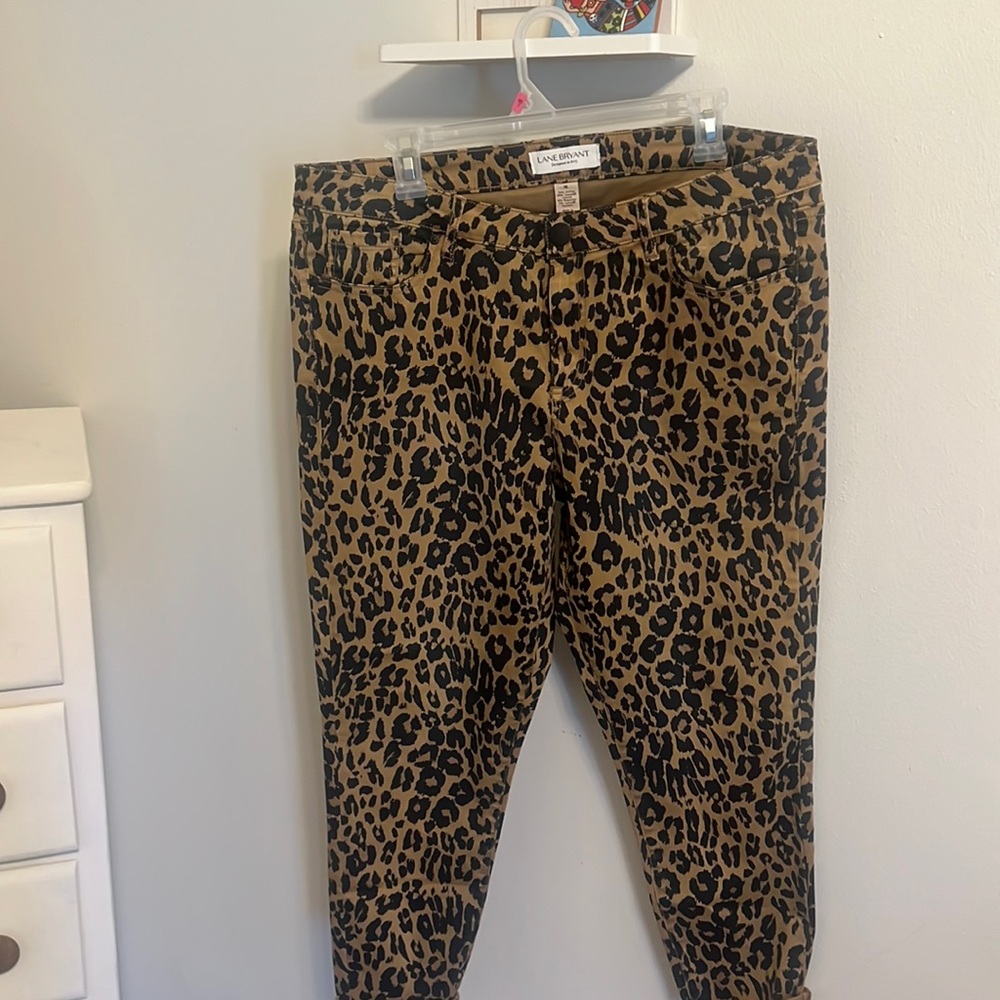 Lane Bryant size 16 leopard print skinny jeans. Excellent condition.